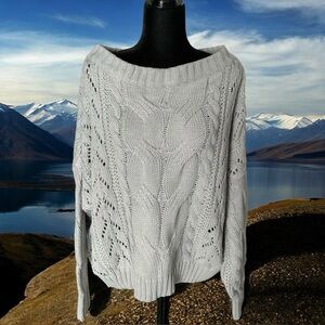💖 Light Gray Cable Knit Sweater 💖